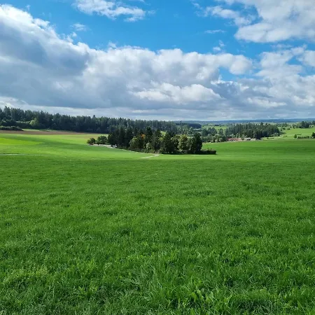 Appartamento Modern Eingerichtete 3-zi-ferienwohnung Zu Vermieten Löffingen