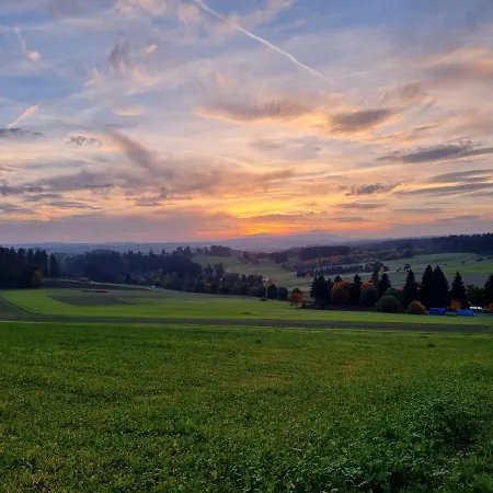 Modern Eingerichtete 3-zi-ferienwohnung Zu Vermieten Appartamento *