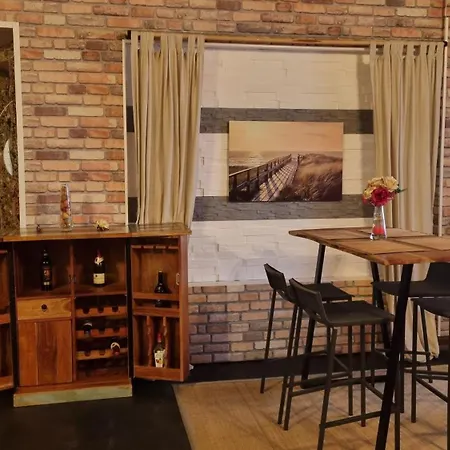 דירה Modern Eingerichtete 3-zi-ferienwohnung Zu Vermieten *